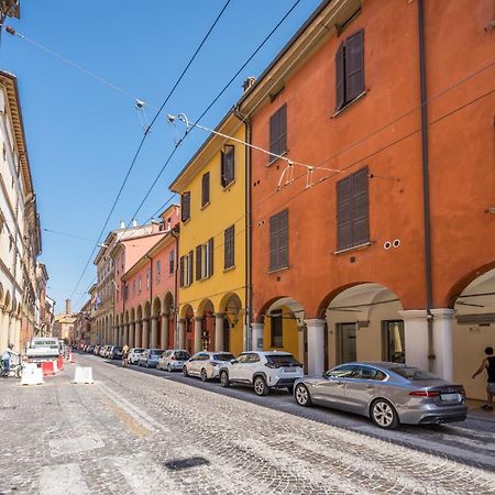 Ab Plus - Via Santo Stefano 62 Bologna Eksteriør bilde